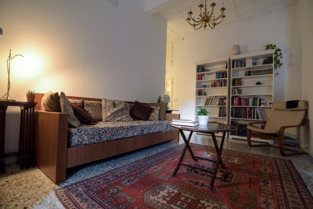 Cozy Apartment With Private Garden - City Center - Florence Buitenkant foto