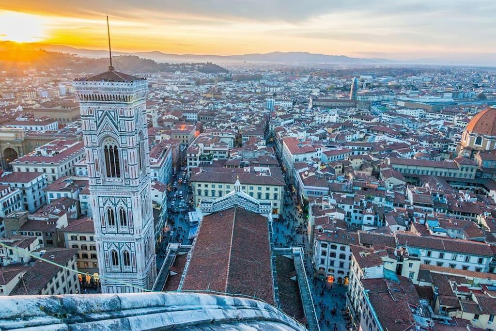 Cozy Apartment With Private Garden - City Center - Florence Buitenkant foto