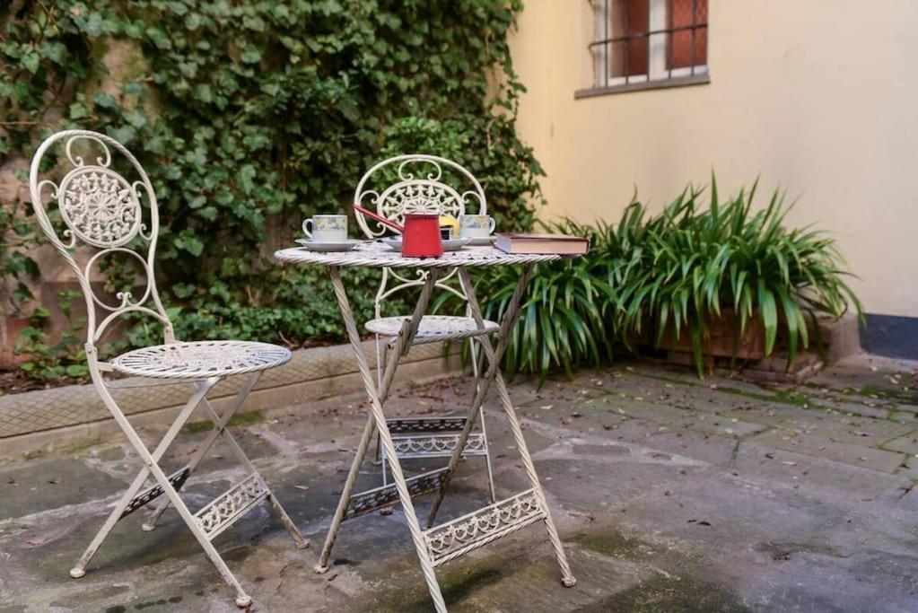 Cozy Apartment With Private Garden - City Center - Florence Buitenkant foto